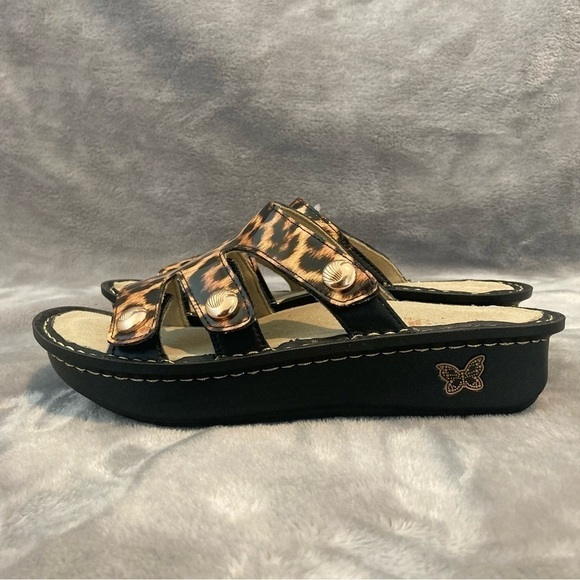 Alegria Dinah Leather Slip-On Sandals with Adjustable Strap Size 39 (US 9) - Picture 4 of 15